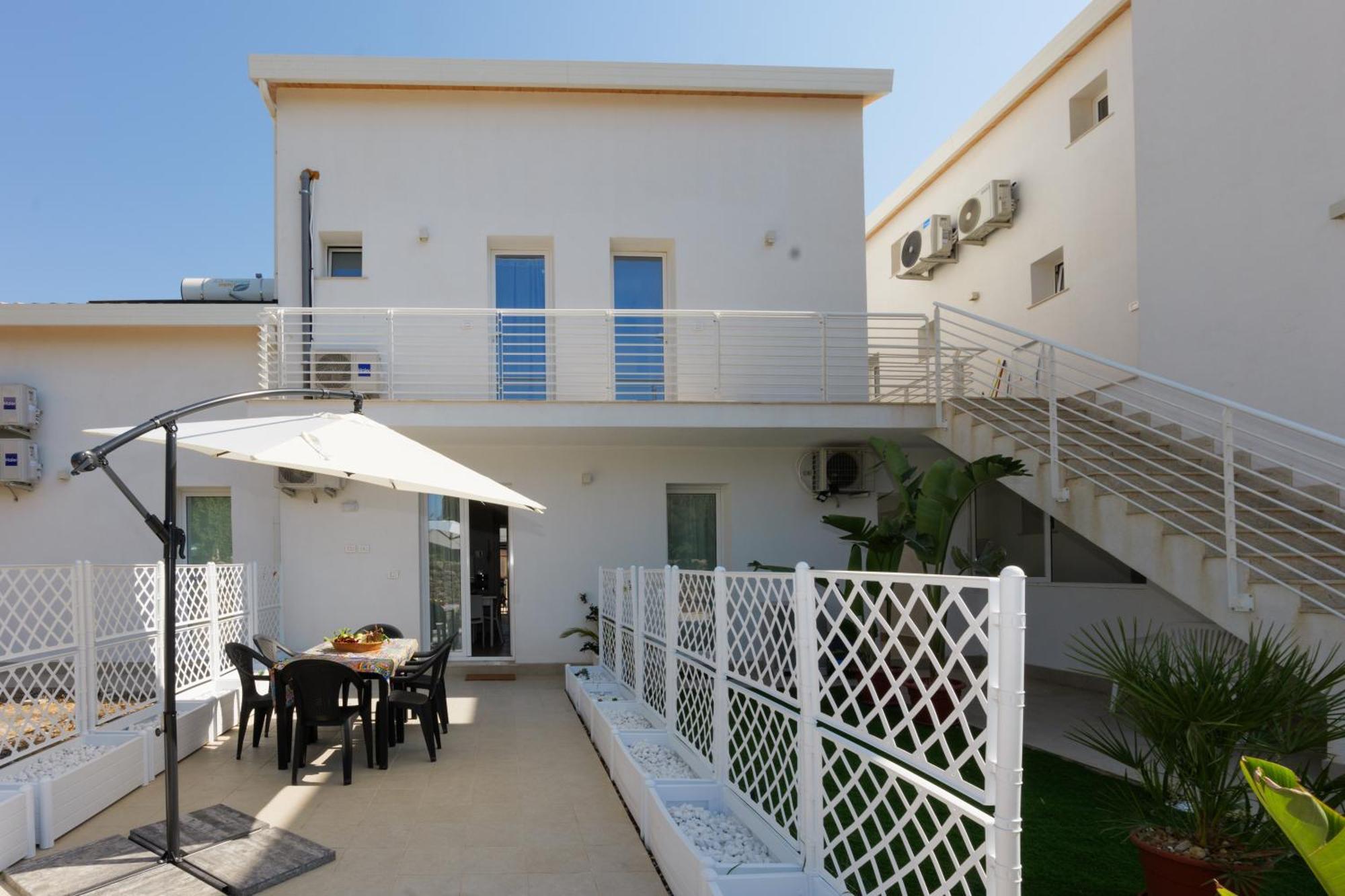 Astro Apartments With Direct Access On The Sea Of Noto Heritage Of Unesco Exterior foto